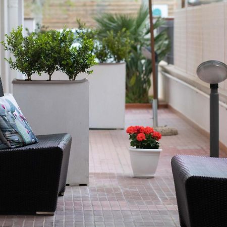 Le Torrette Rooms And Apartments Avola Exterior foto
