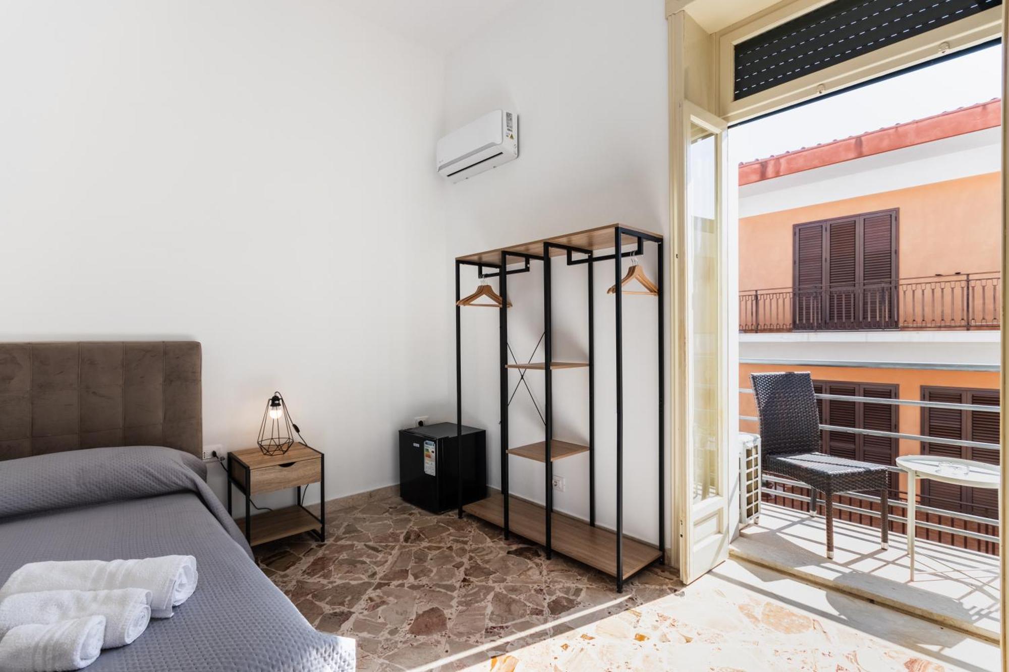 Le Torrette Rooms And Apartments Avola Exterior foto