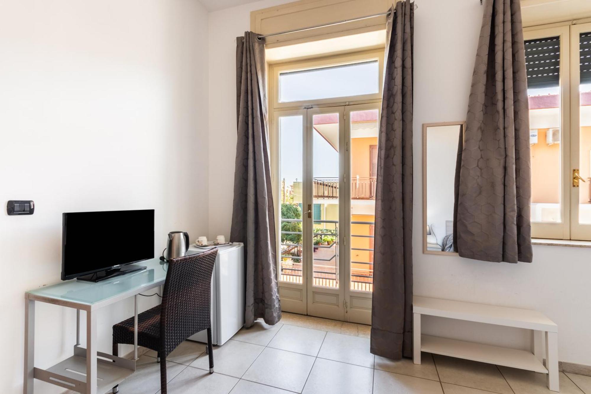 Le Torrette Rooms And Apartments Avola Exterior foto