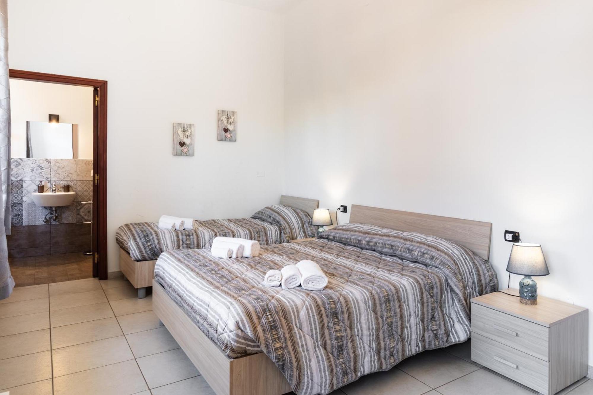 Le Torrette Rooms And Apartments Avola Exterior foto